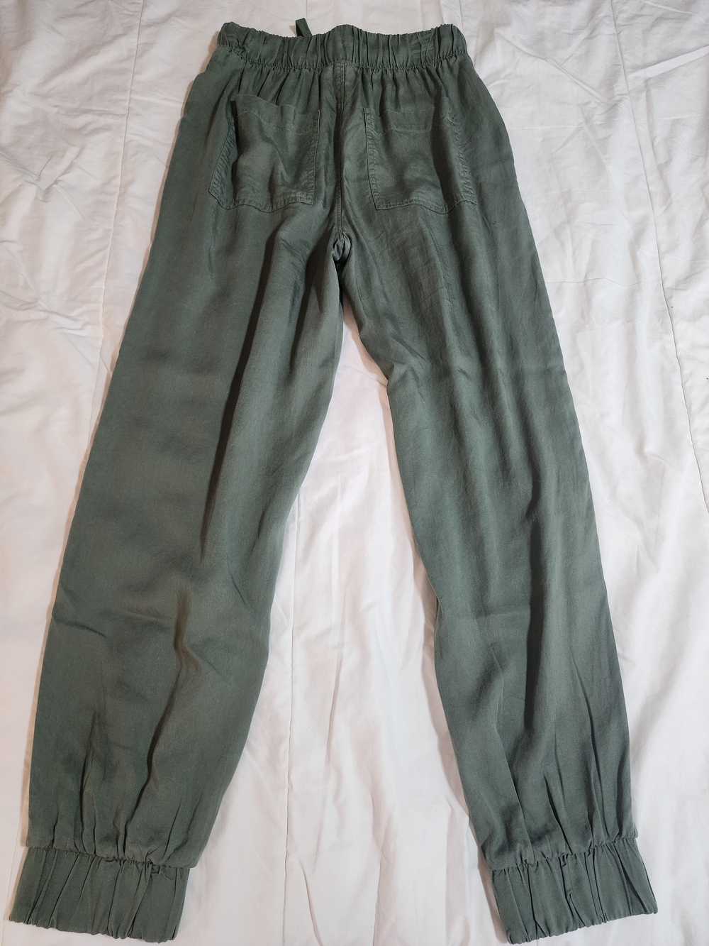 Universal Threads Elastic-Waist Olive Green Jogger Pants with Drawstring - Picture 2 of 7
